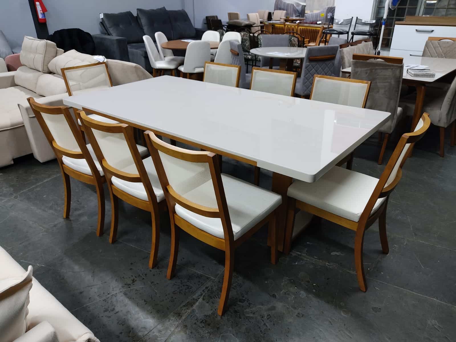 Conjunto de Mesa e Cadeiras de jantar IDI13