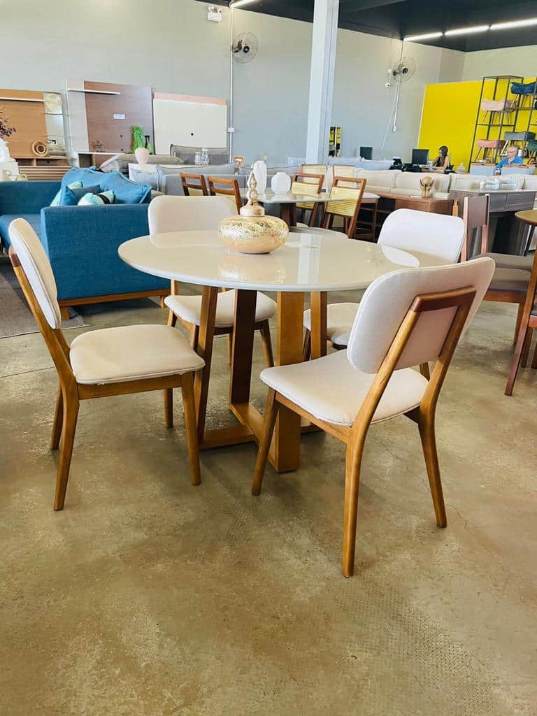 Conjunto de Mesa e Cadeiras de jantar IDI10