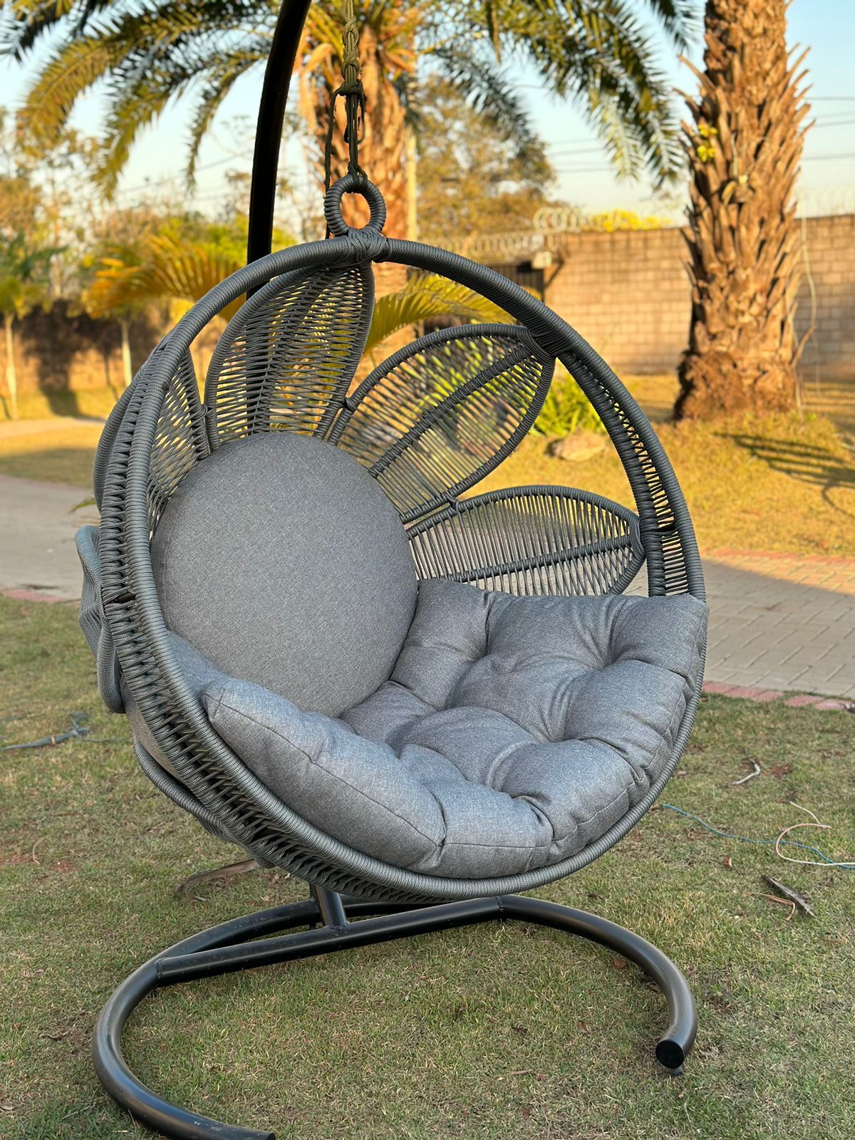 Balanço Suspenso Flor de Lótus Cinza e Linho