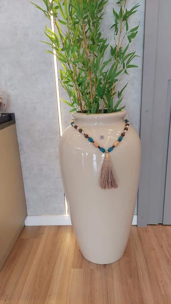 Vaso em Fibra de Vidro Estilo Vietnamita Pear Branco II