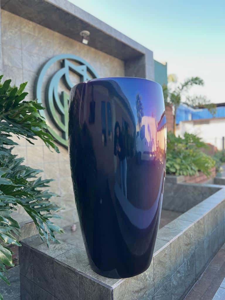 Vaso em Fibra de Vidro Estilo Vietnamita Rio