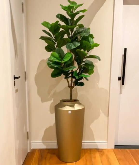 Vaso em Fibra de Vidro Estilo Vietnamita Bergamo Dourado