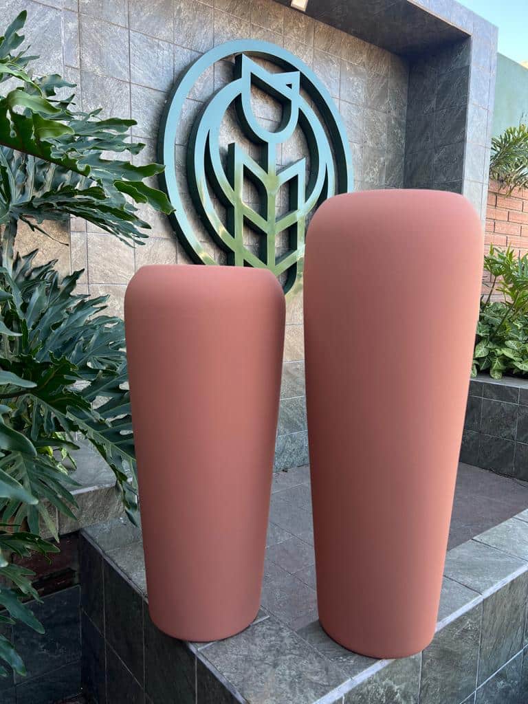 Vaso em Fibra de Vidro Estilo Vietnamita Pipa Terracota